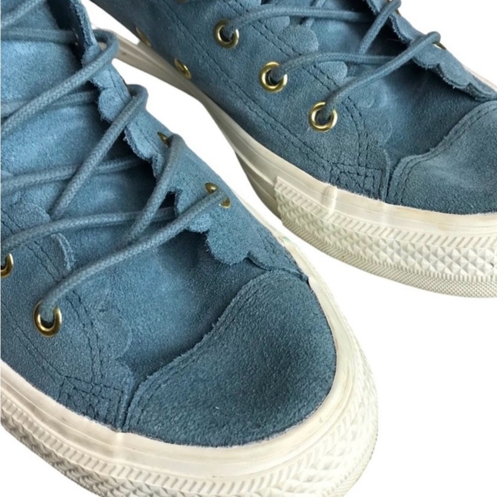 MOVING SALE!  Chuck Taylor All Star Blue Frilly Thrills Sneakers 8.5/39 - Picture 5 of 9